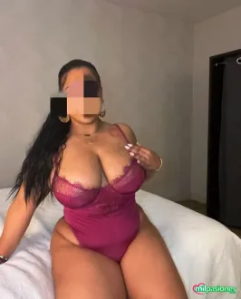 PALOMA DE NUEVO POR AQUI SEXO A TOPE CONMIGO 