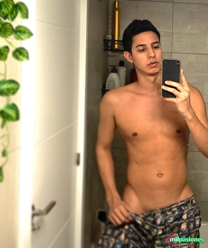 Mateo,Venezolano,24años.Tu chico ideal, yo que te lo digo!???? - 2