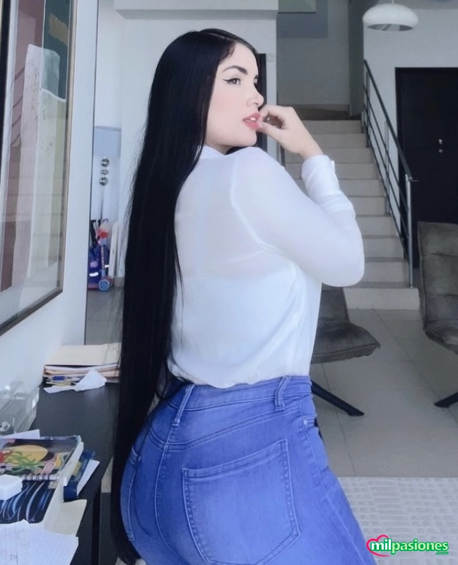 STEFANNY HERMOSA LATINA FIESTERA MUY AGRADABLE Y CARIÑOSA - 1