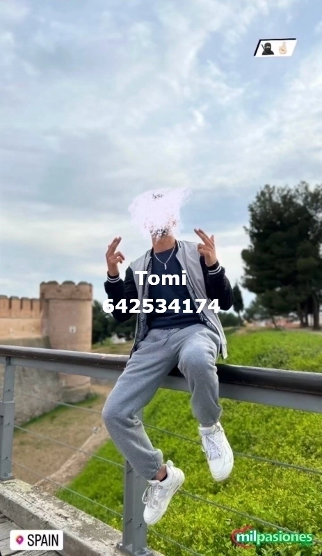 Hola buenas soy tomi tengo 22 años con ganas de conocerte 