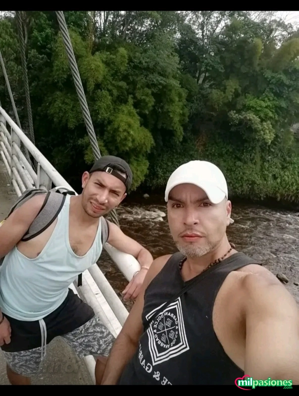 Trio gay colombianos con ganas de morbo para hombres  - 1