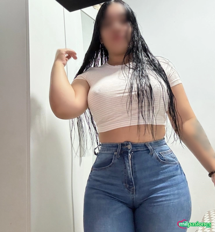 Danna jovencita colombiana sensual y cariñosa  - 1