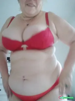 Mujer gordita madura para videollamadas.