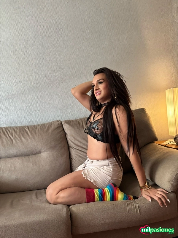 Joven guapa y cachonda trans..muy divertida. - 2