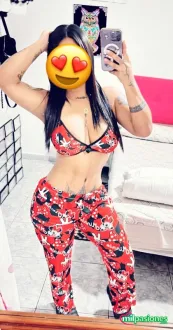 Soy celeste colombiana tatuada y de tetas ricas 