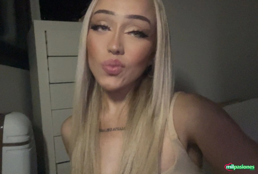 Joven teen rubia de 19 años, mitad noruega - 3