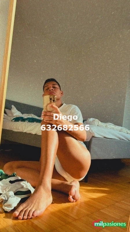 DIEGO LATINO VERSATIL JOVEN MUY ENROLLADOR POR LA LINEA - 5