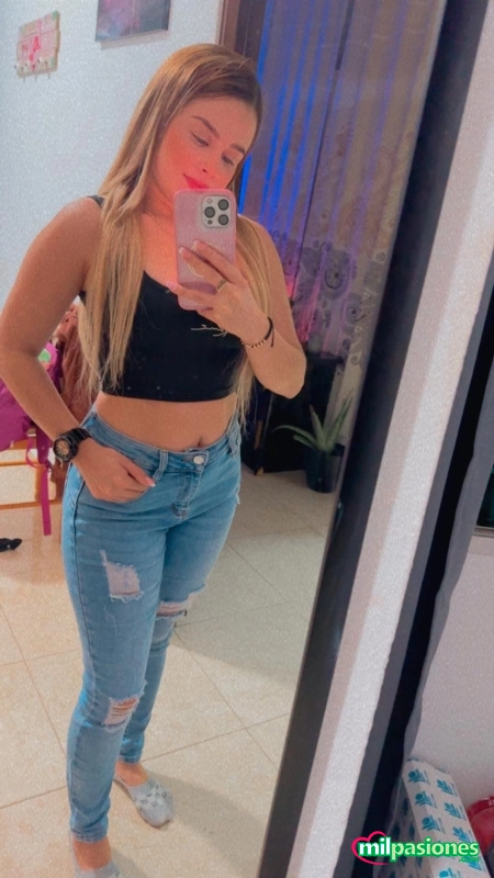 LUCIANA HERMOSA LATINA EN BUSCA DE NUEVAS AVENTURAS  - 2