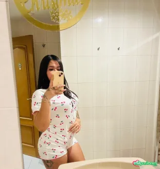 Ven a pasar tu mejor noche con esta hermosa mujer 