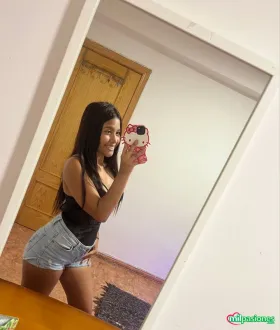 TU CHICA CARIÑOSA QUE BUSCAS , SALIDAS 24 HORAS