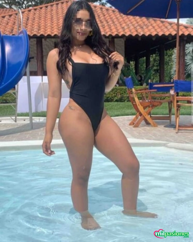 Jovencita colombiana primera vez en Mallorca  - 1