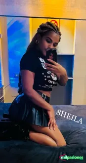 SHEILA, DIVERTIDA CUBANA MUY, MUY MORENA!