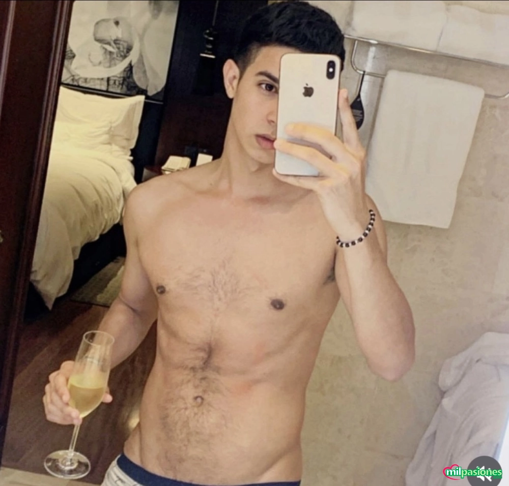 MATEO LATINO JOVEN SEXY 24 AÑOS TU CHICO - 1