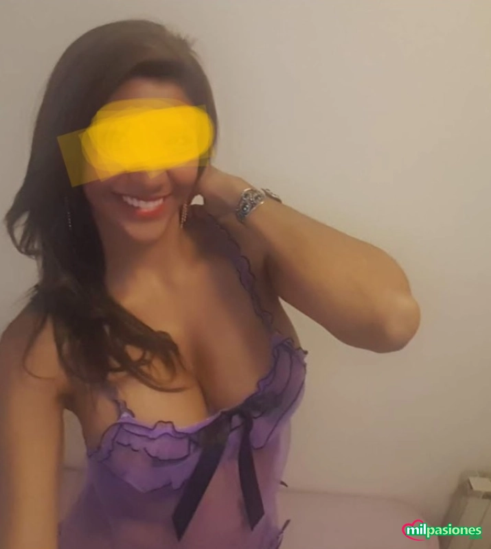 Hermosa latina fiestera a tope y cariñosa ☺️???????? - 1