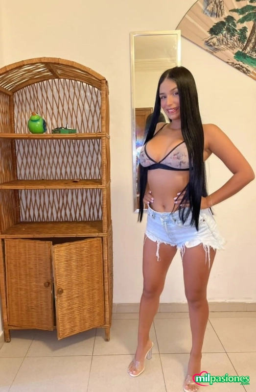 VALERY UNA CHICA ENCANTADORA Y ATREVIDA  - 6