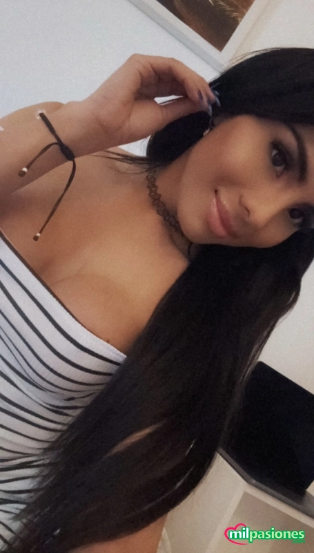 Recién llegada latina joven hermosa cariñosa  - 4