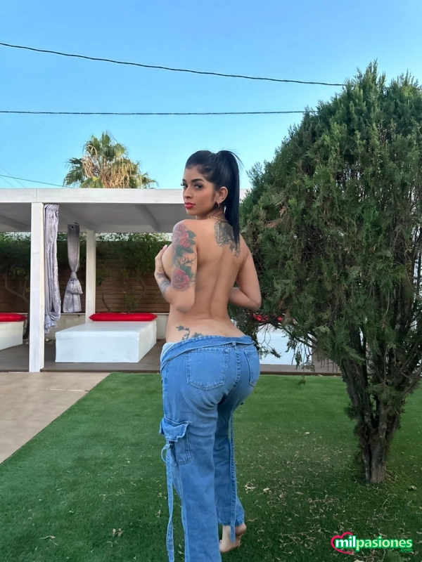 PERLA ARDIENTE LATINA MUY COMPLACIENTE Y TRAVIESA - 1